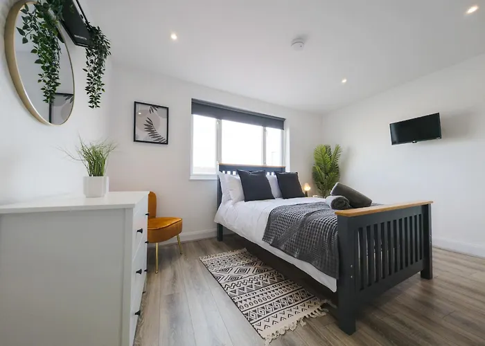 Workstay Albert Road - Contractor & Work Stays