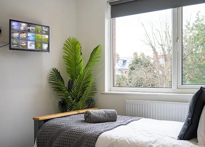Workstay Albert Road - Contractor & Work Stays