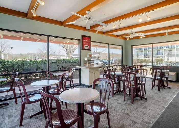 Econo Lodge Inn & Suites Rehoboth Beach
