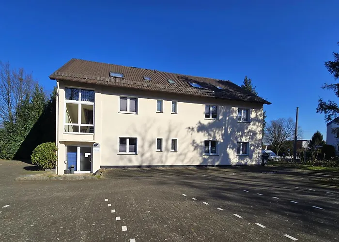 Keyless Boardinghouse