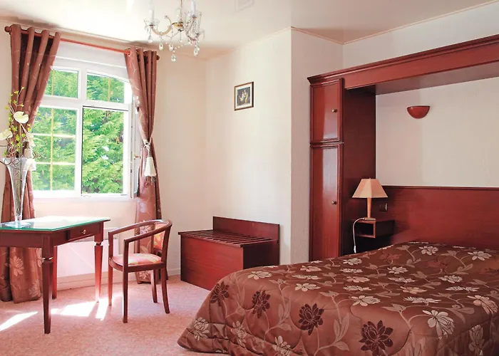 Logis Hôtel&Restaurant - Le Château Des Tourelles 3 étoiles