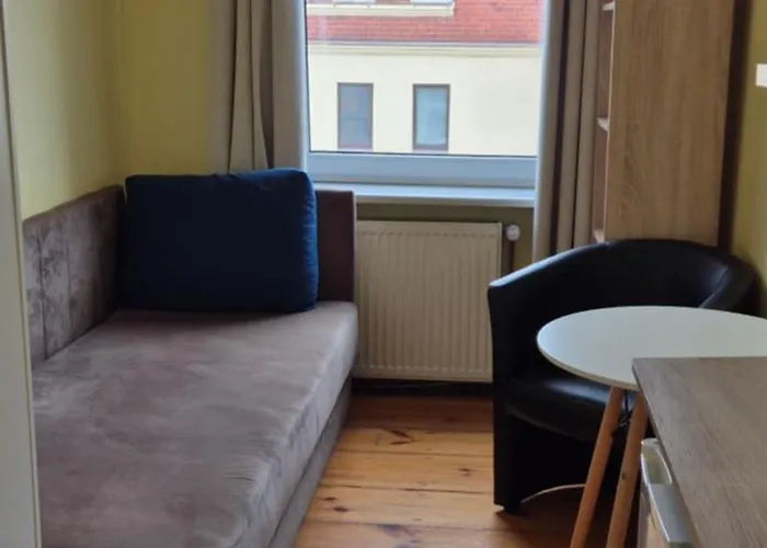 Hostel Tulip - Pokoj 6 Ze Wspolna Lazienka I Kuchnia