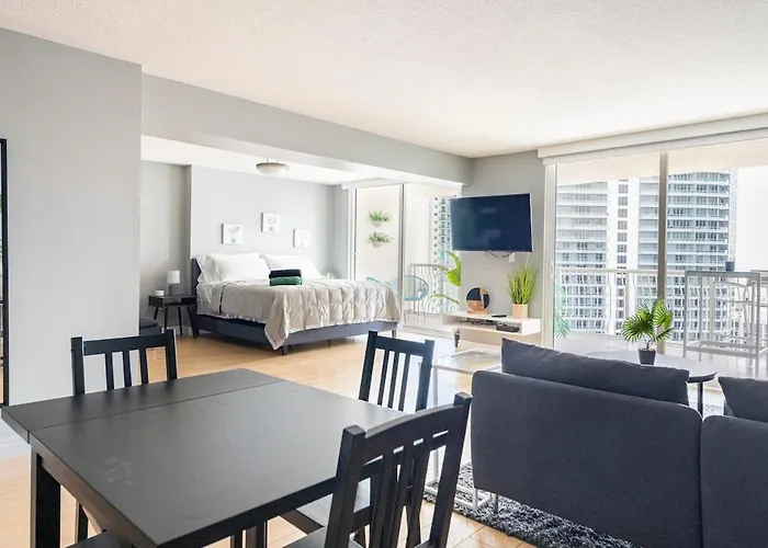 Brickell Center W/City & Bay View + Free Parking!