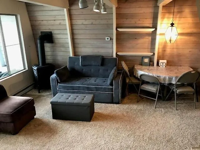 Lake Samish Cozy Getaway