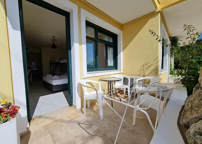 Paradise Sea View Pool Apartments Moraitika