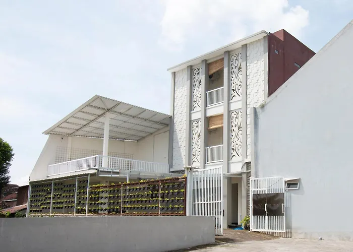 Hotel O Cozy Residence Syariah