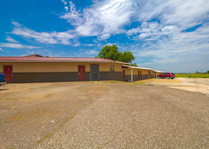 American Best Inn By Oyo I-35 Perry Near Lake Mcmurtry