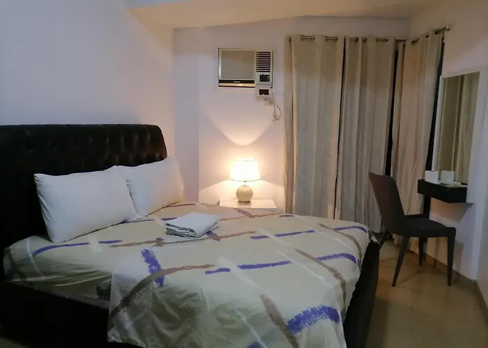 Roxas Blvd Stunning Studio Condo Near Us Embassy