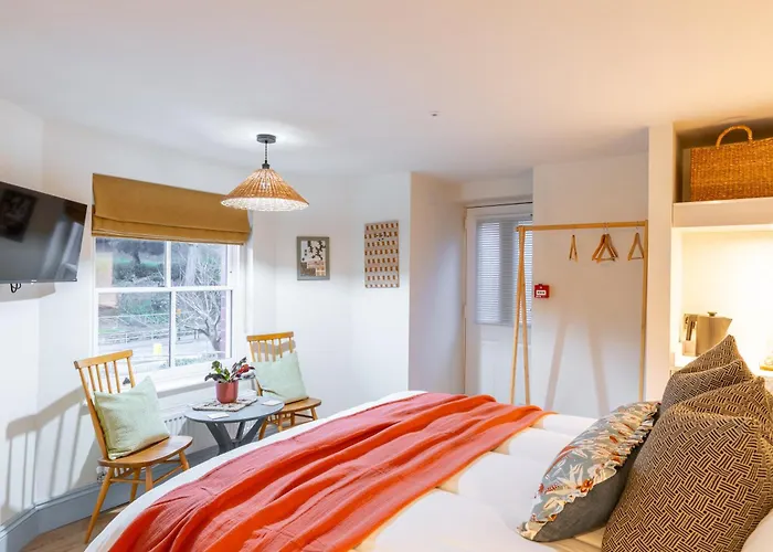 The Willows Boutique Stays By I-Stay Whitby