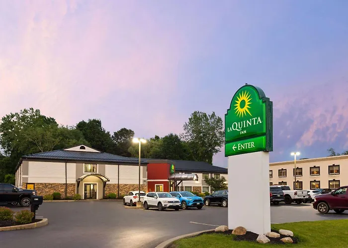 Williamsville Cheap Hotels