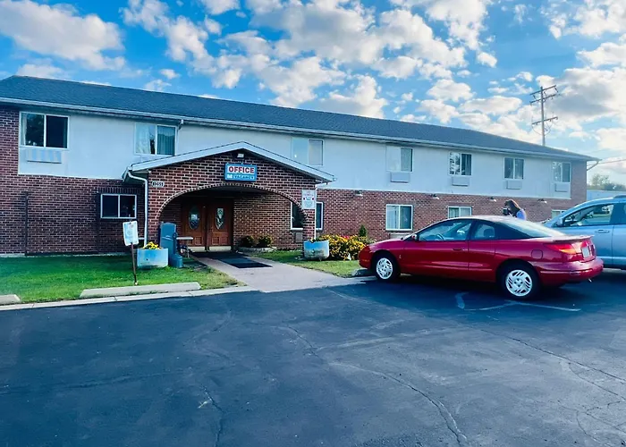 Villa Inn Motel Near Hwy 12 Wi Capital O
