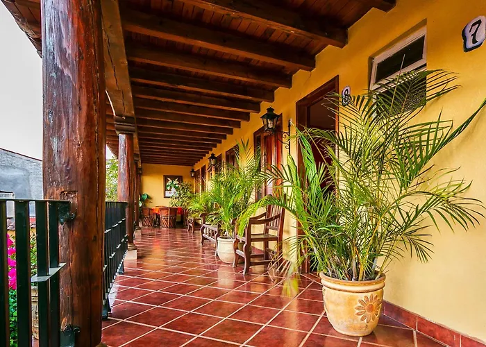 Oyo Posada De Los Angeles, Patzcuaro