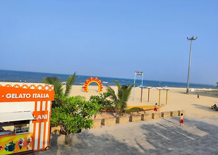 View Nhat Le Beach Hotel
