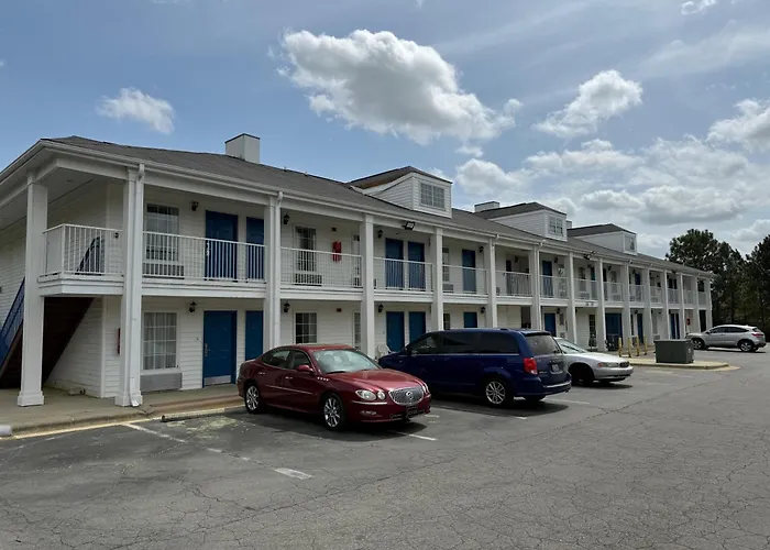Roanoke Rapids Cheap Hotels