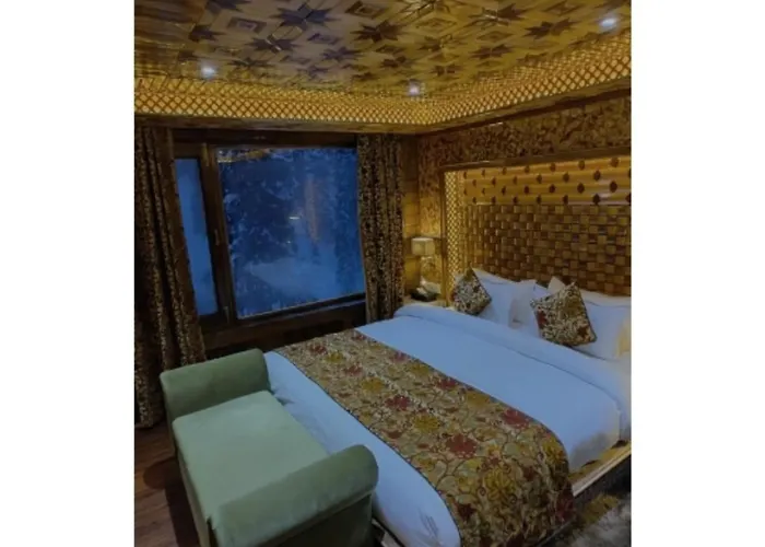 Hotel Shanu Premium