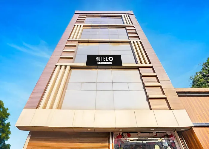 Super Hotel O Charbagh Formerly Khalsa Inn