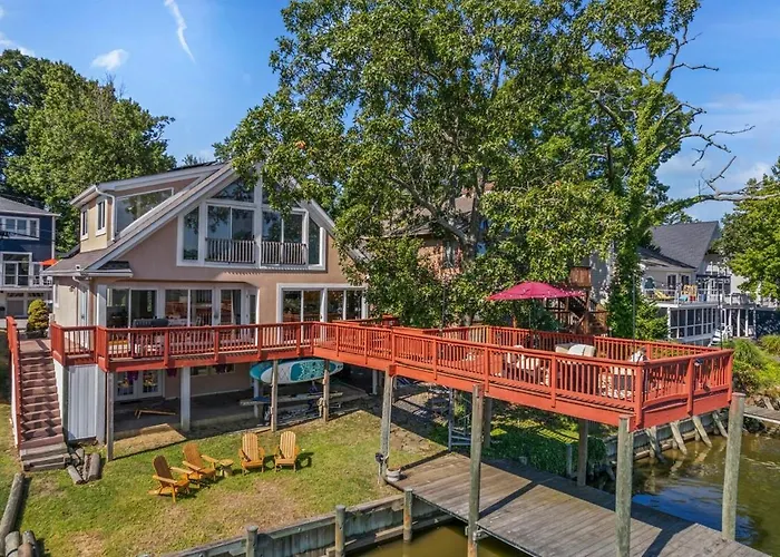 Waterfront Getaway - Dock Ur Boat & Walk To Beach