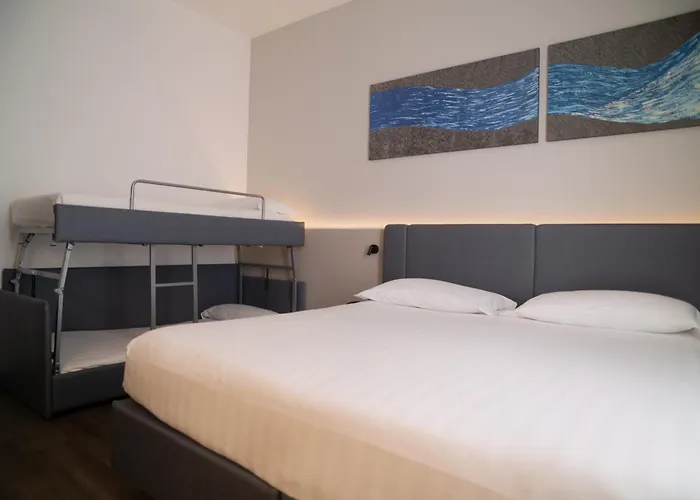 Sea Lion Hotel
