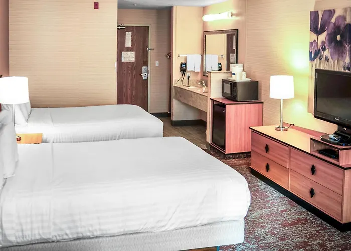 Crystal Inn Hotel & Suites - Midvalley