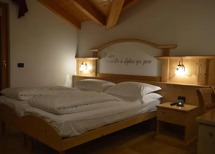 Hotels in Madonna