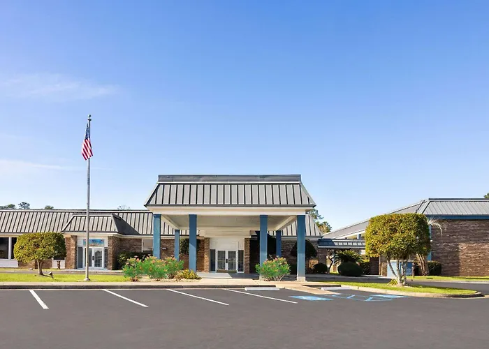Days Inn By Wyndham Hinesville Near Fort Stewart