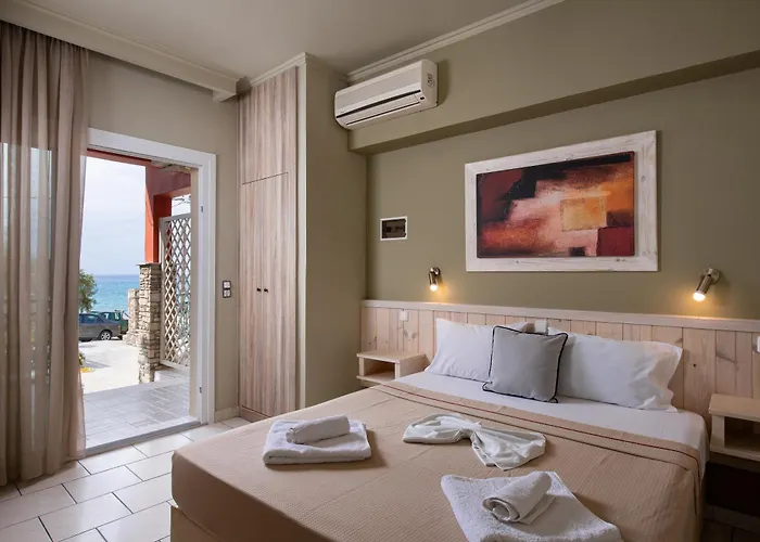 Castaway Suites - Studios Christos