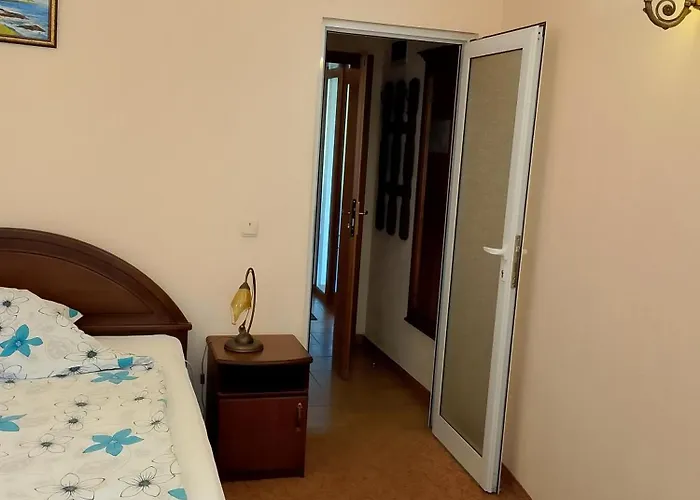 Хотел Златна Котва