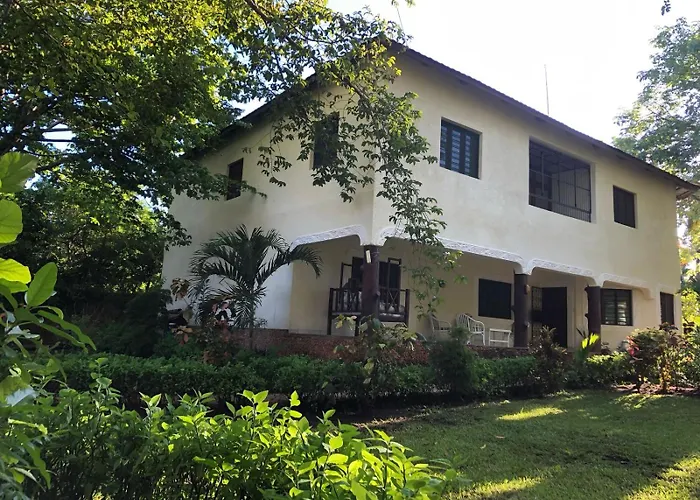 Precious Holiday Homes Diani Beach