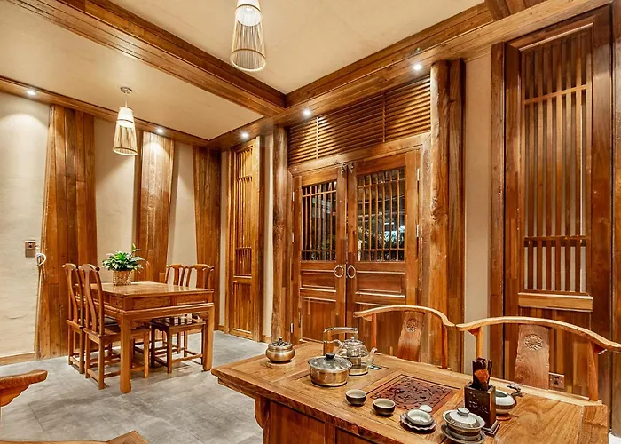 Zhangjiajie Waterfront Huajian Inn & Tianmen Shan National Forest Park & Free Pick-Up & Breakfast,Coffee,Tea