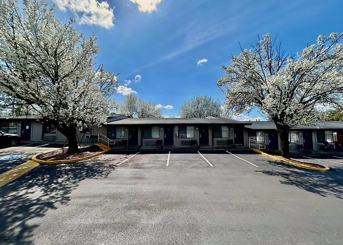Sunwestern Suites