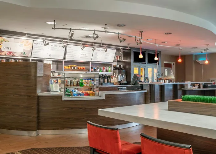 Courtyard By Marriott Salisbury
