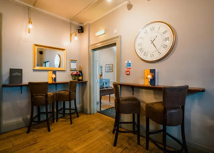 Purchases Restaurant & Accommodation