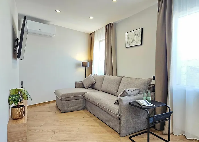 Lagom Apartments New, 5 Min Walk From The Sea
