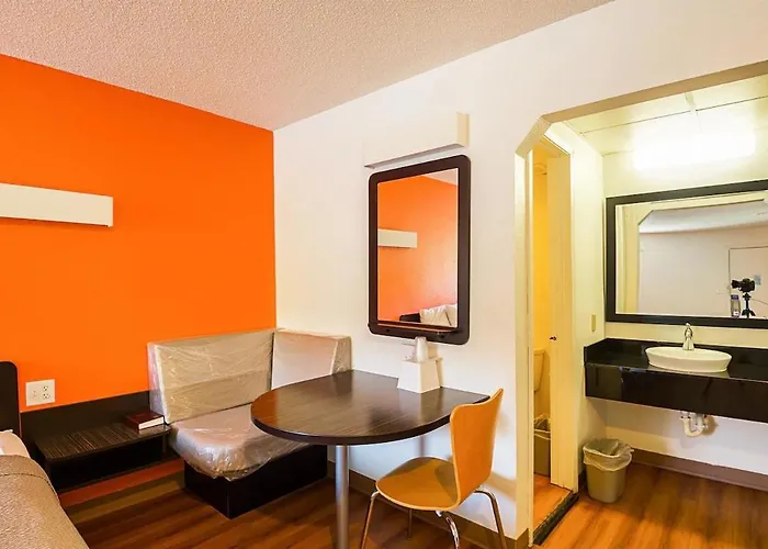 Economy Hotel Kansas City
