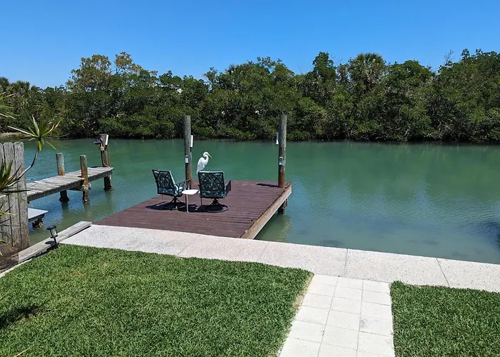 Casey Key 1-Bed Dockside Villa
