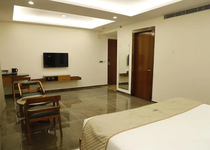 Hotel V K Grand