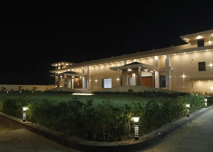 Hotel V K Grand