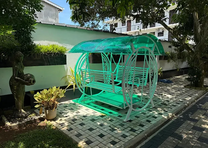 Avon Villa