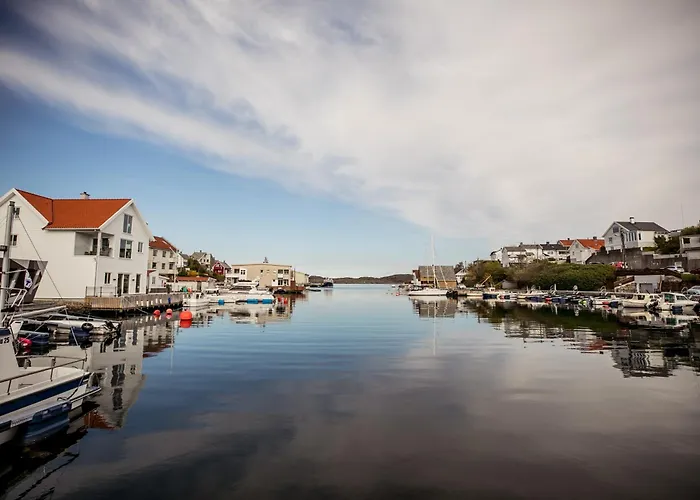 Karmoy Folkehogskule Vandrerhjem