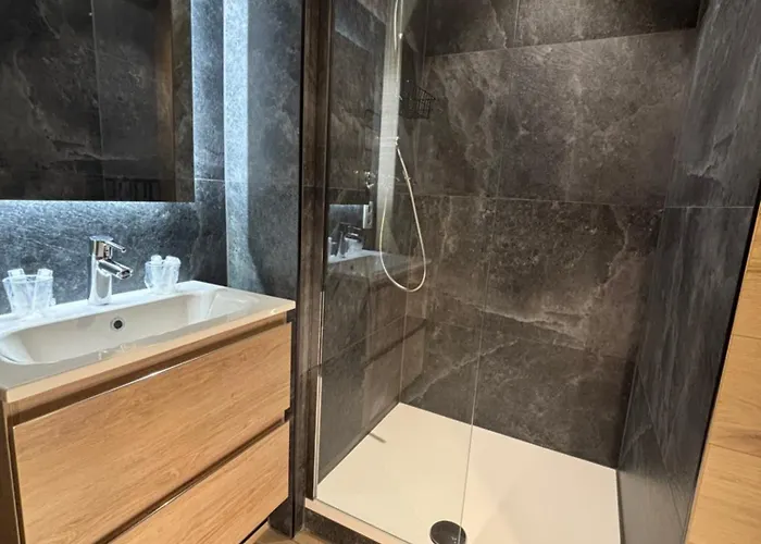 -1331- Chambres A Louer