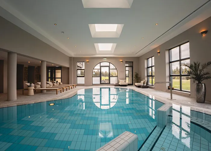 Naturhotel Sachsenbaude Oberwiesenthal - Indoor-Pool&Outdoor-Whirlpool