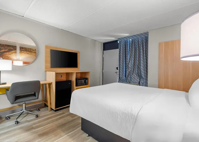Days Inn By Wyndham Statesboro