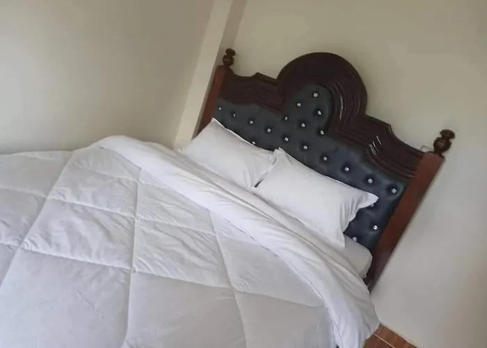Chambersluxe Accomodation And Restaurant