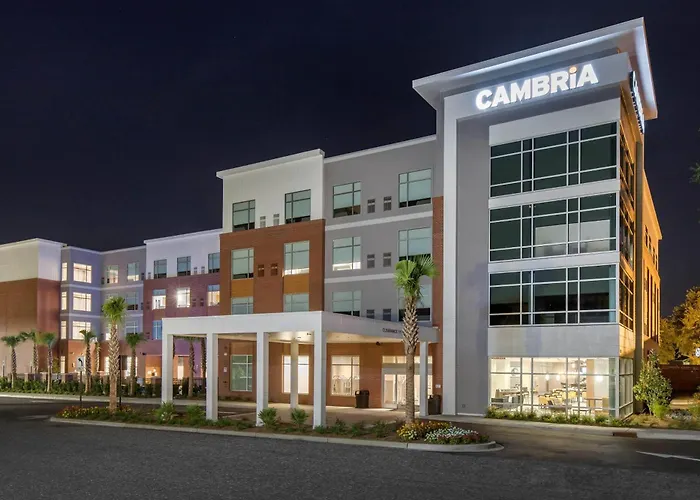 Charleston Beach hotels