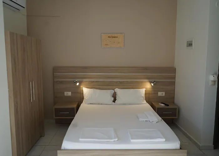 Romantza Apartments