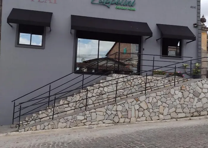 Zuppolini Garden Hotel