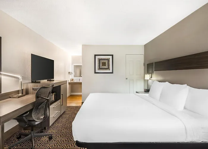 Best Western Central Inn