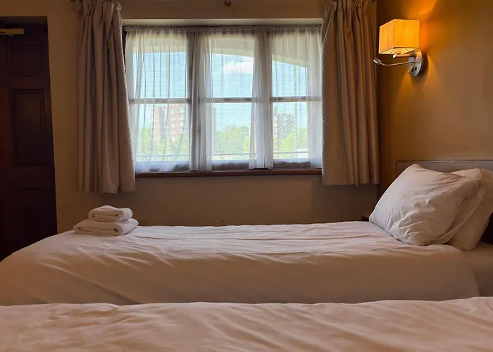Tollgate Hotel & Leisure
