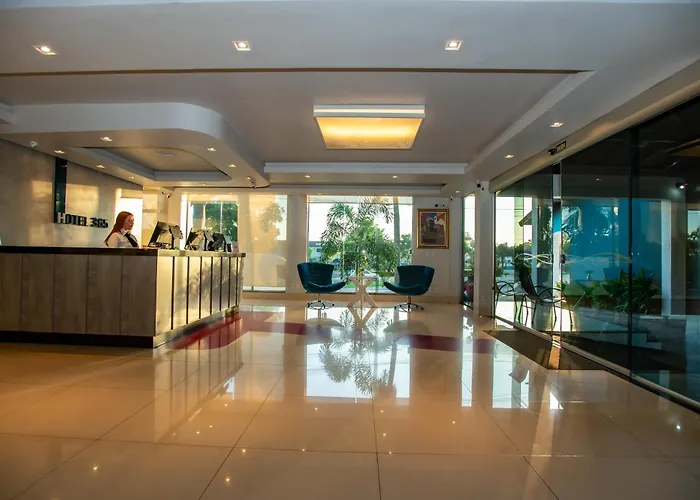 Hotel 365