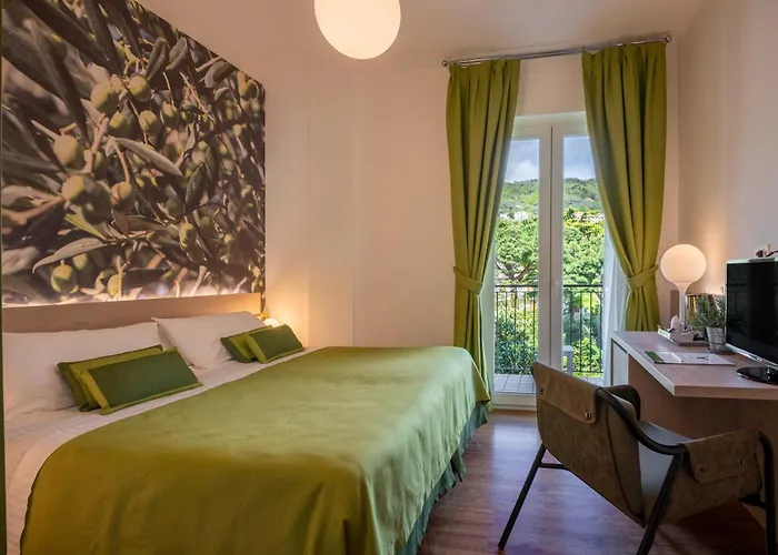 Hotels in Moneglia